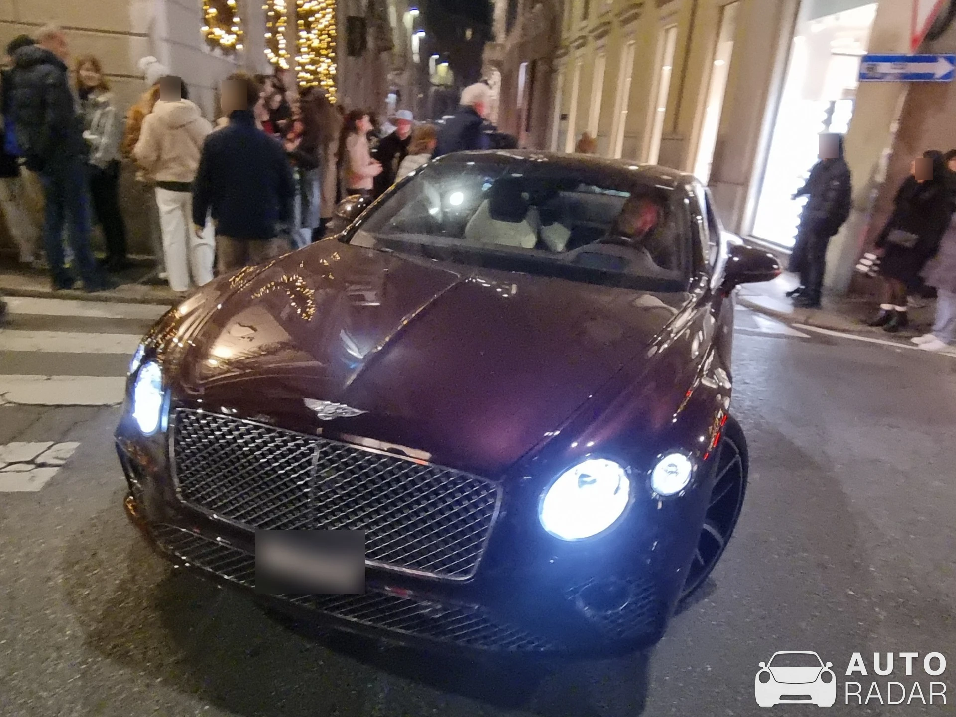 Bentley Continental GT spotted in Milano, Italia