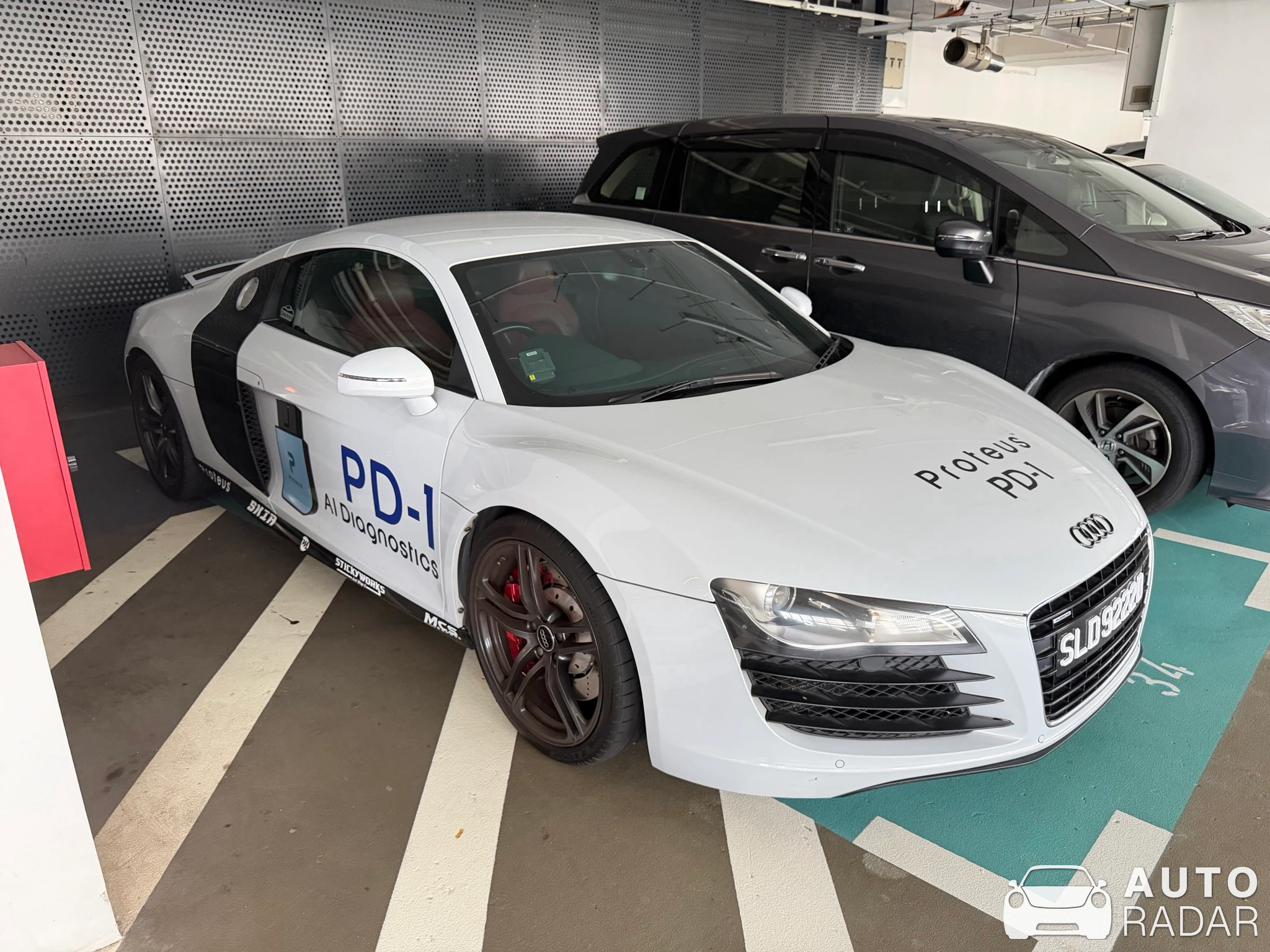 Audi R8 spotted in Singapore, 싱가포르