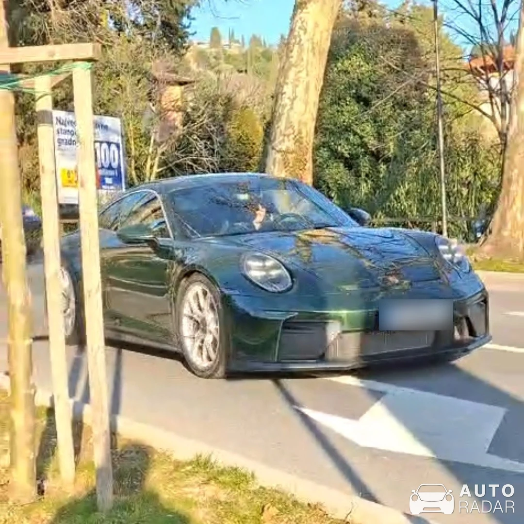 Porsche 992 GT3 Touring MkII spotted in Piran, Slovenia