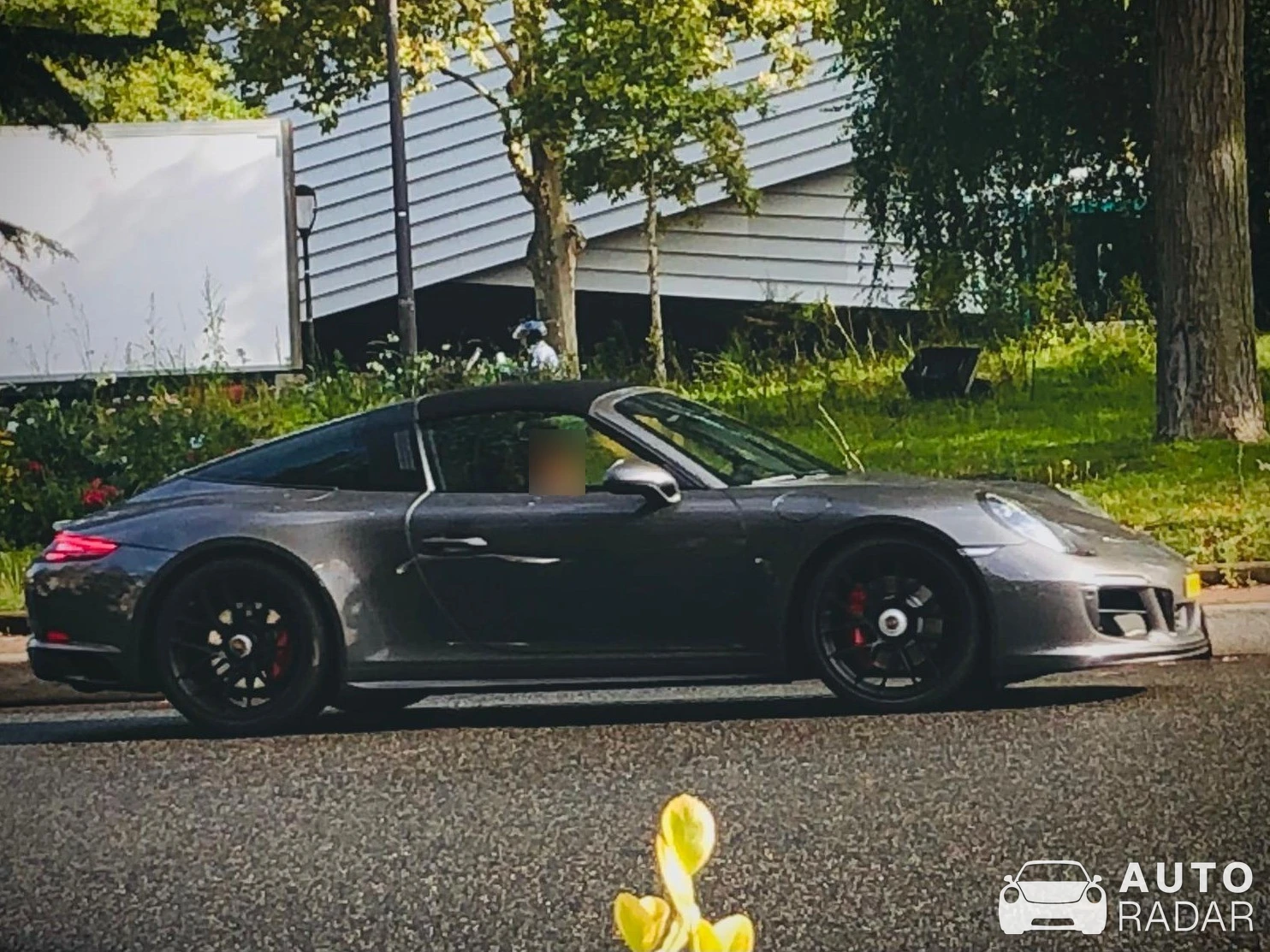 Porsche 991 Targa 4 GTS MkI spotted in Boulogne-Billancourt, France