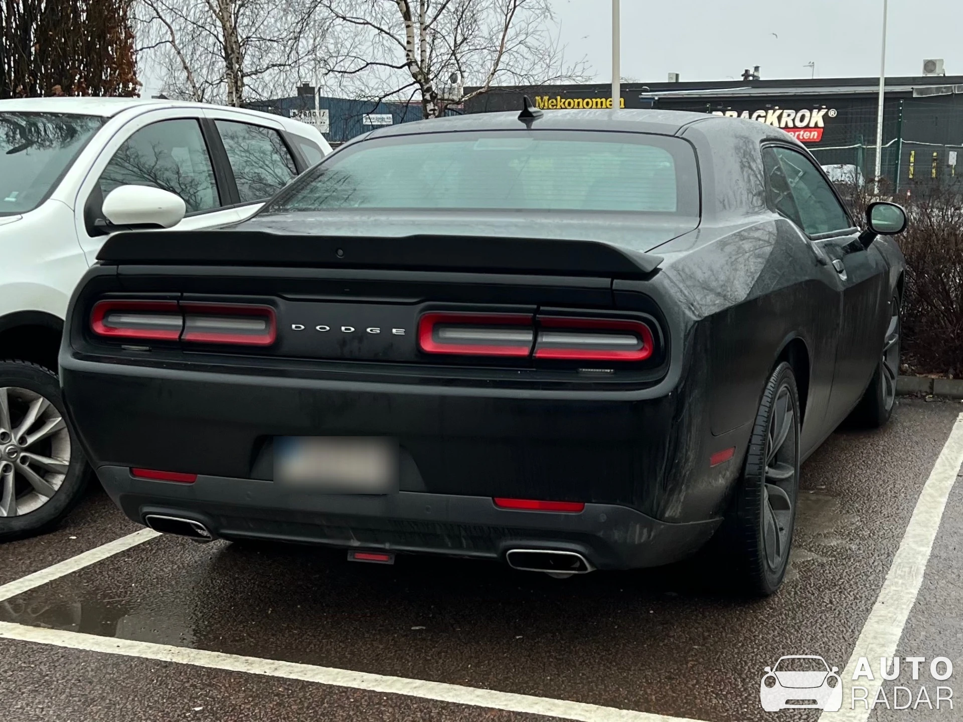 Dodge Challenger spotted in Kvillebäcken, Sverige