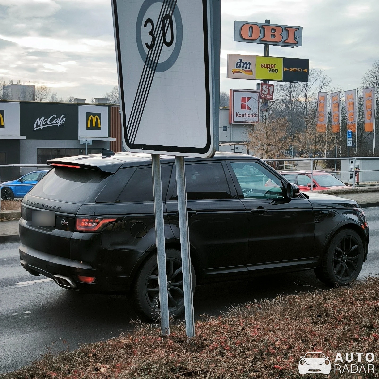 Land Rover Urban Range Rover Sport SVR 2018 spotted in Havířov