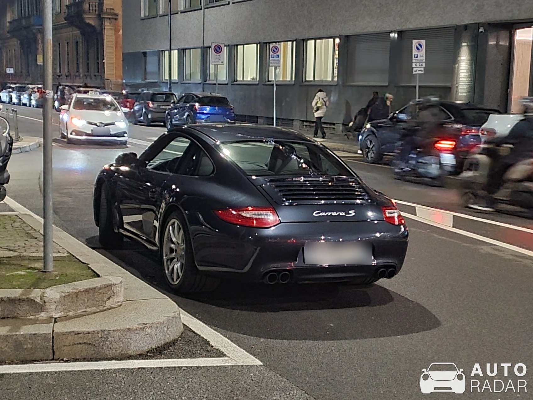 Porsche 997 Carrera S spotted in Milano, Italy