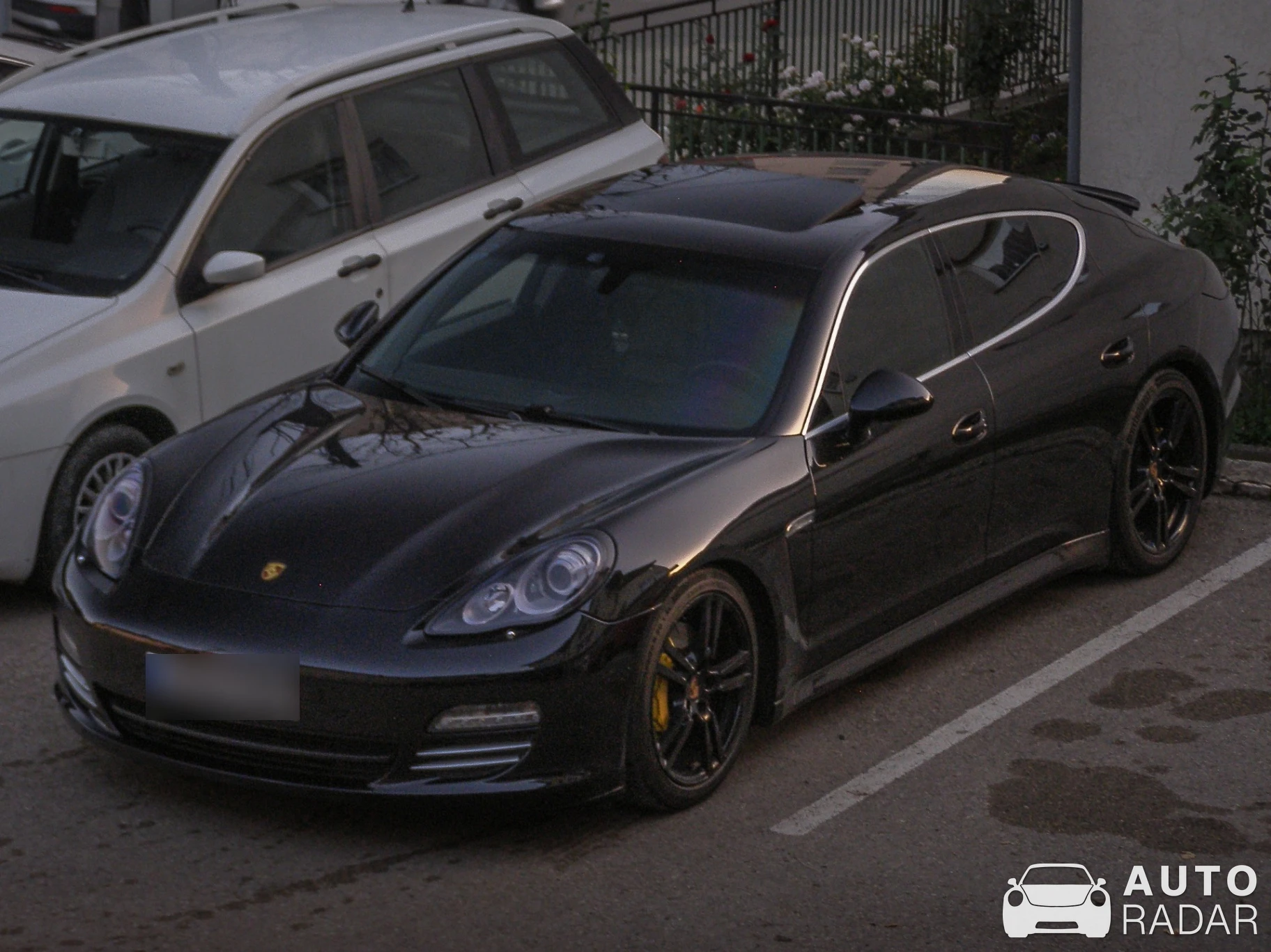 Porsche 970 Panamera 4S spotted in Gračanica, Bosna i Hercegovina