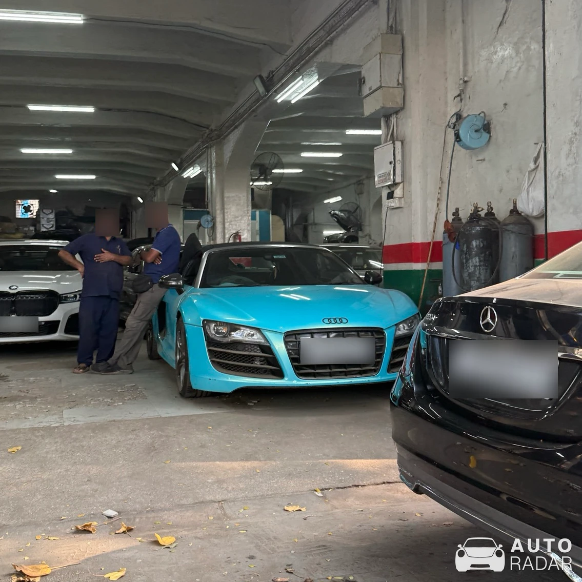 Audi R8 V10 Spyder spotted in Mumbai, India