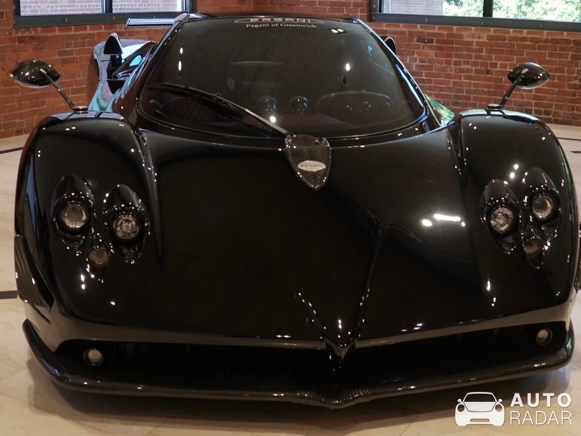Pagani Zonda C12-F spotted in Greenwich
