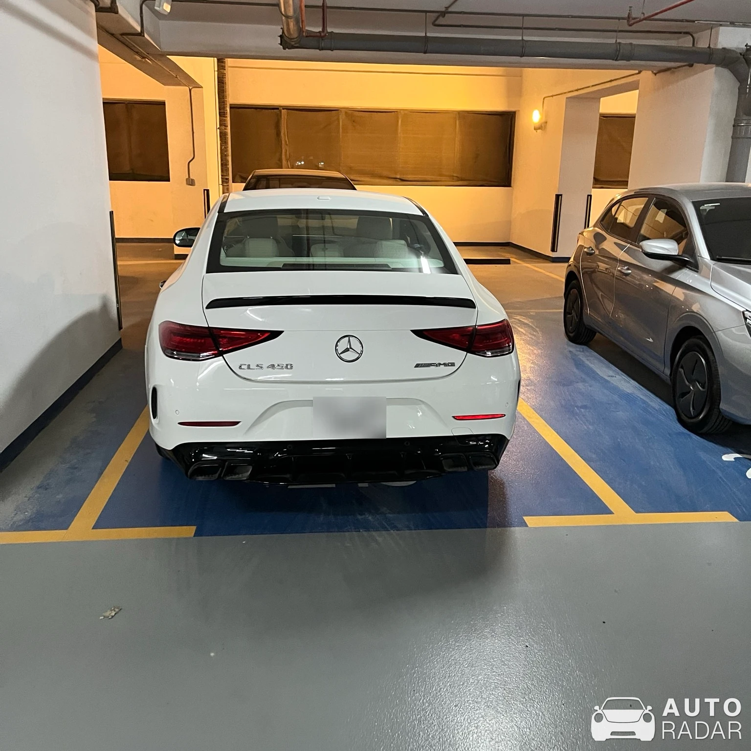 Mercedes-Benz CLS 63 AMG C219 spotted in Dubaj, Spojené arabské emiráty
