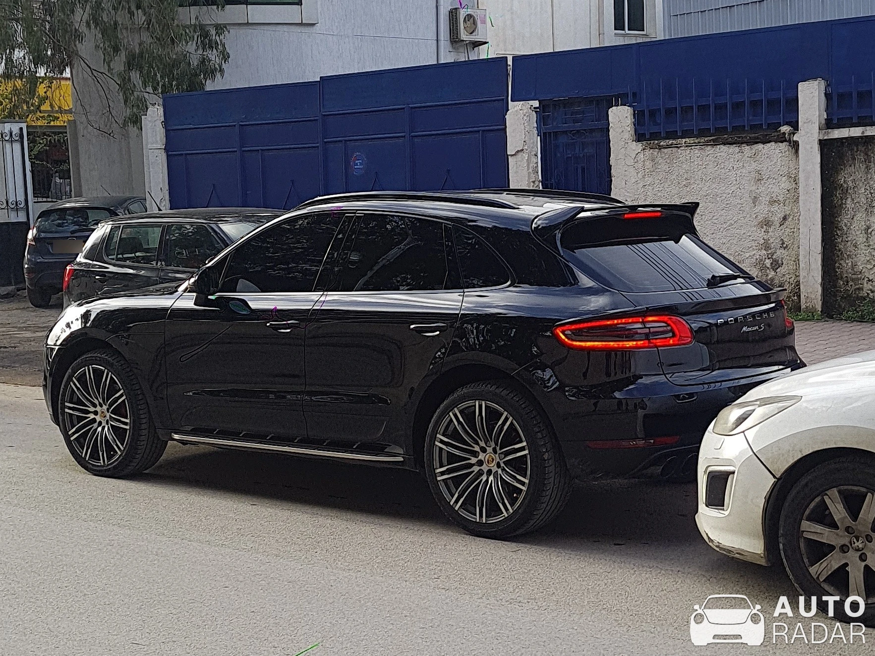 Porsche Macan S spotted in Algiers, Algeria