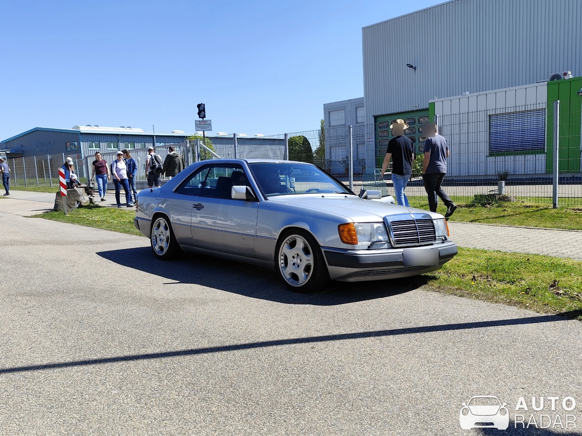 Mercedes-Benz 300CE spotted in Hartmannsdorf