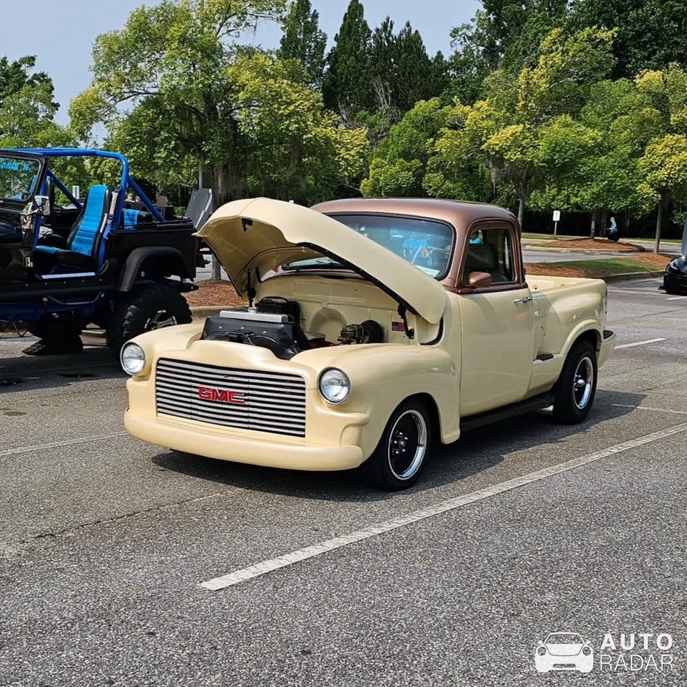GMC 100 Pickup spotted in Columbus