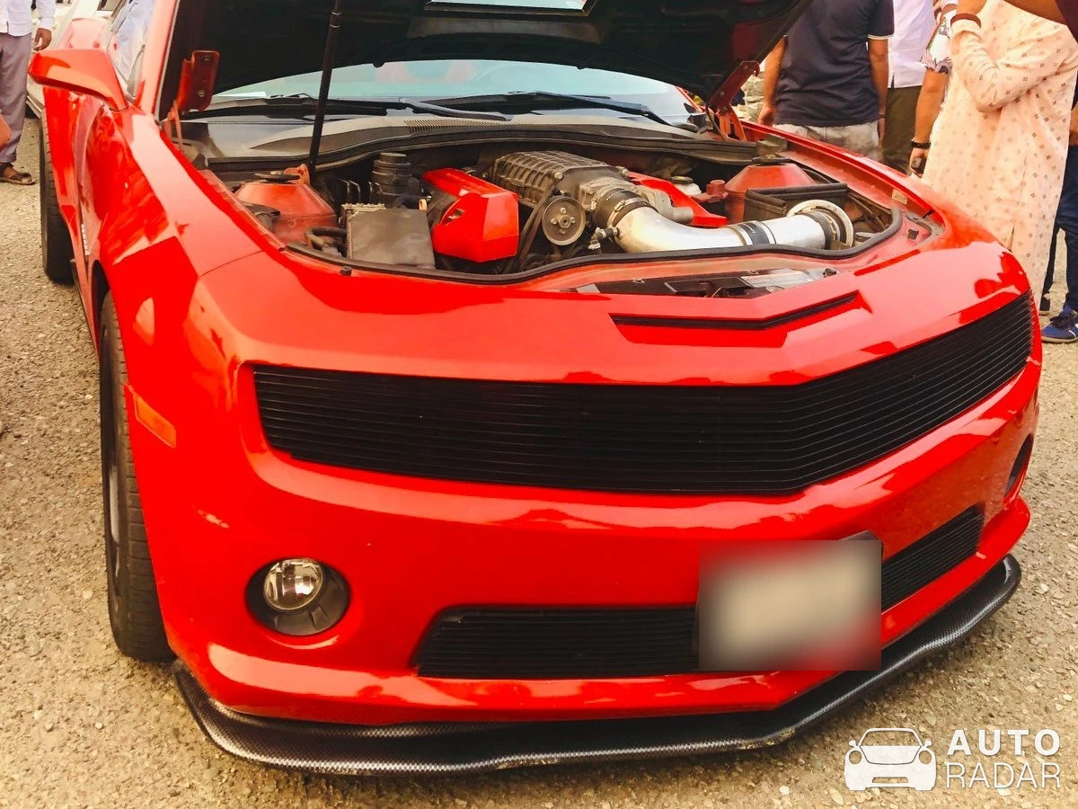 Chevrolet Camaro SS spotted in Dhaka
