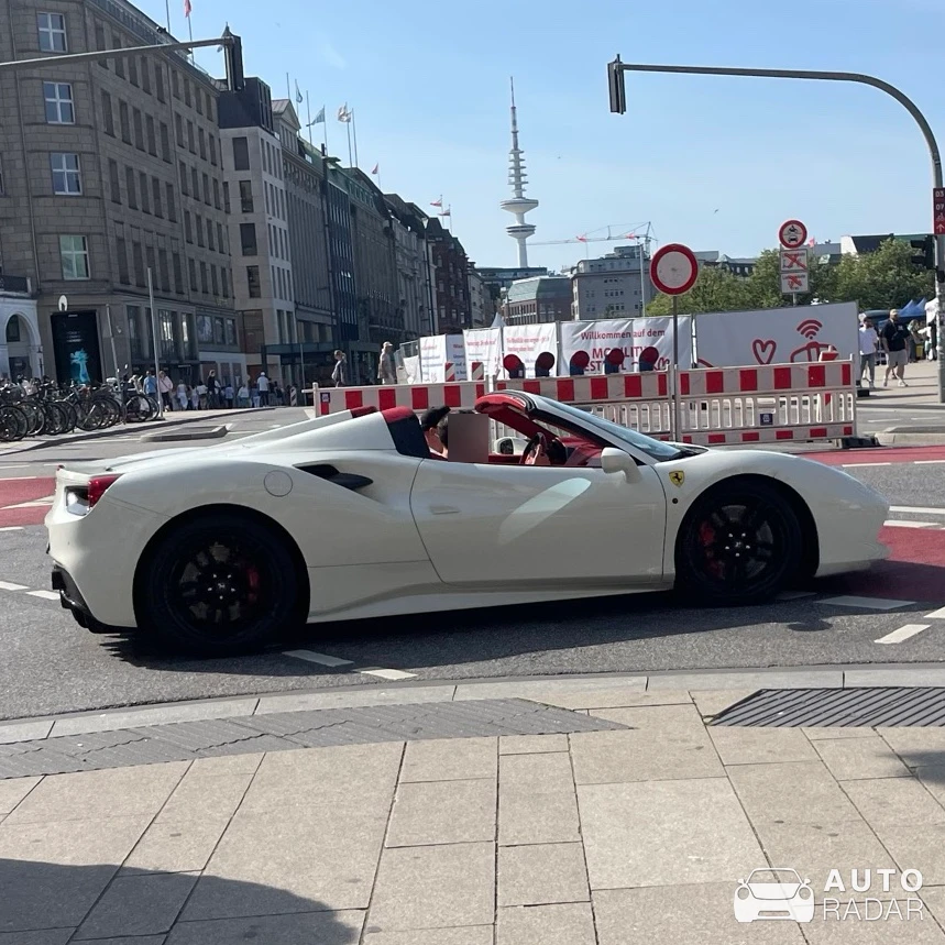 Ferrari 488 Spider spotted in Hamburg, Deutschland