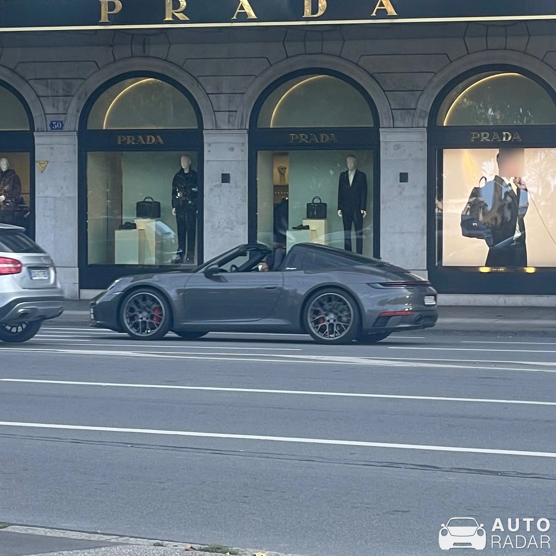 Porsche 992 Targa 4 GTS MkI spotted in Genève, Switzerland