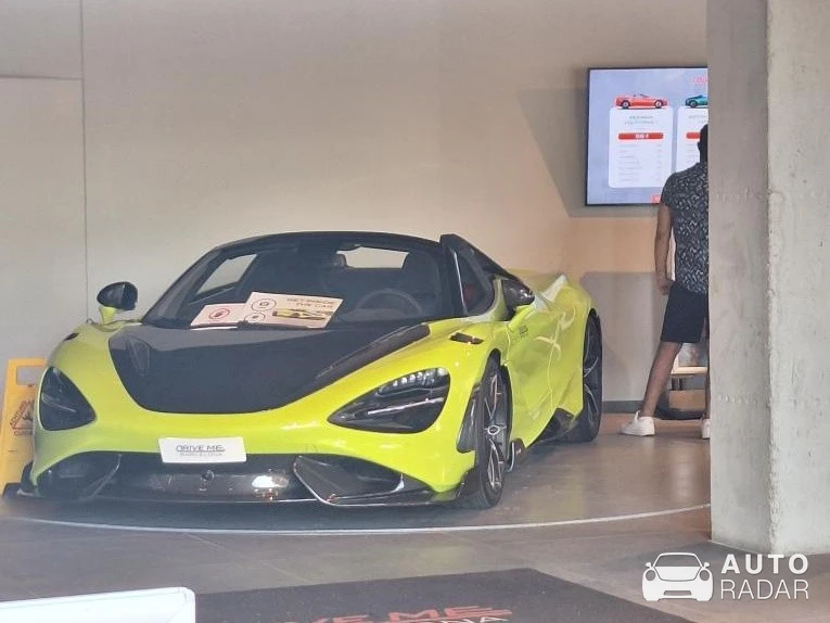 McLaren 720S Spider spotted in Barcelona, Spain