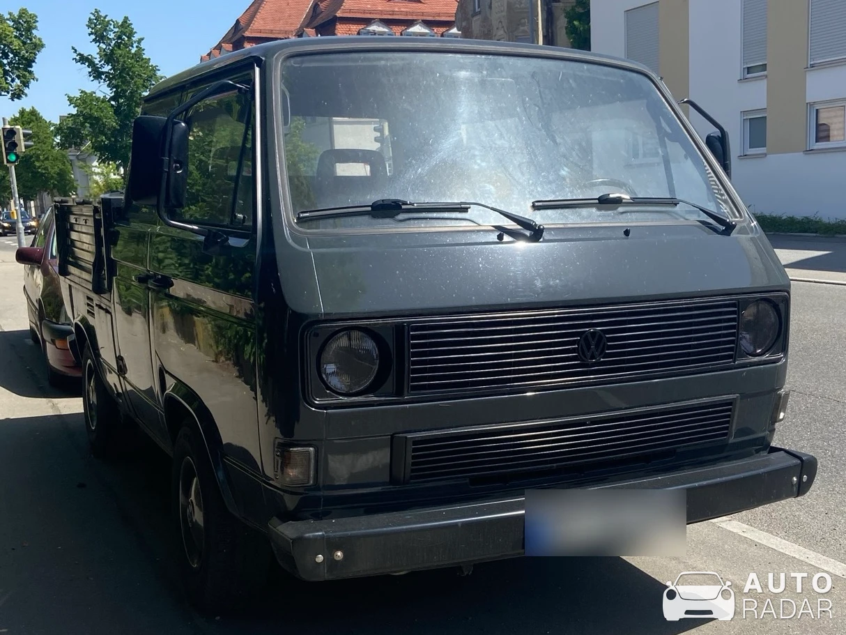 Volkswagen Touran spotted in Laupheim