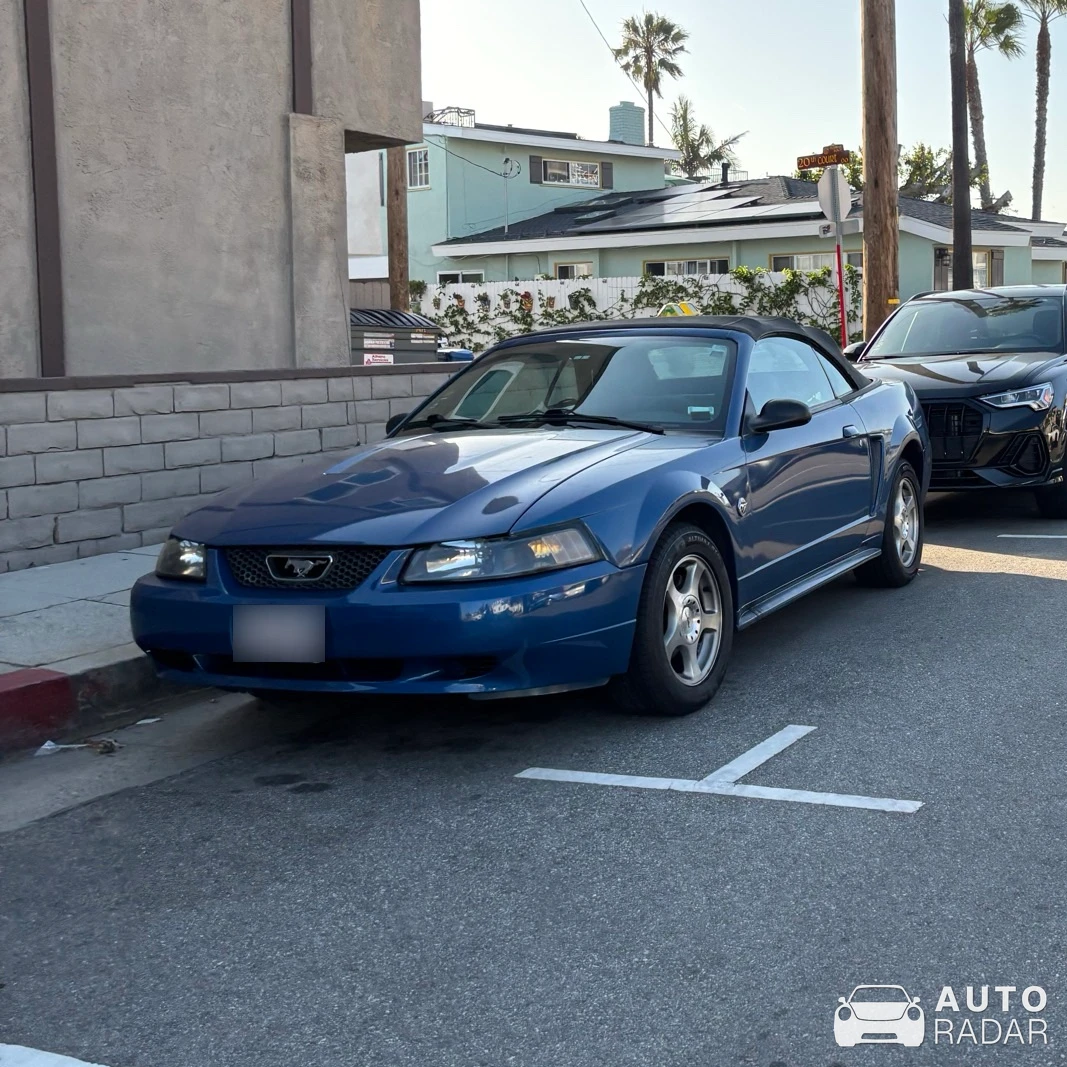 Ford Mustang GT 40th Anniversary Edition spotted in Hermosa Beach