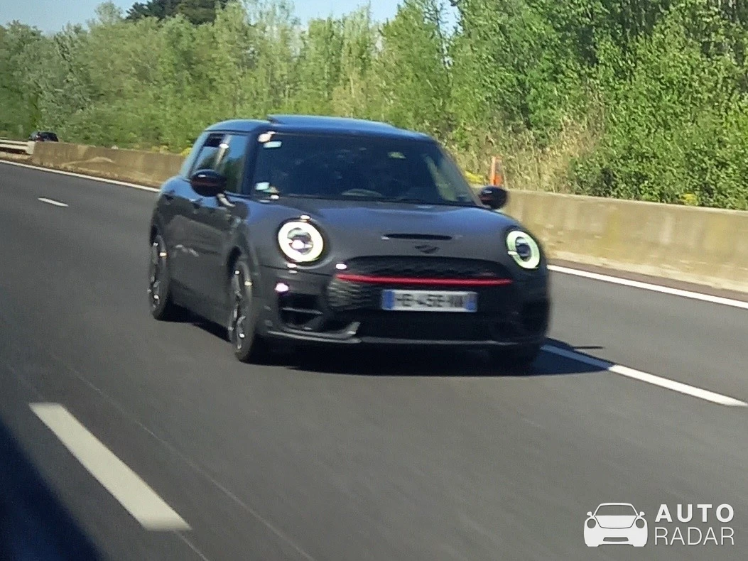 Mini F54 Clubman John Cooper Works 2019 spotted in Orgon
