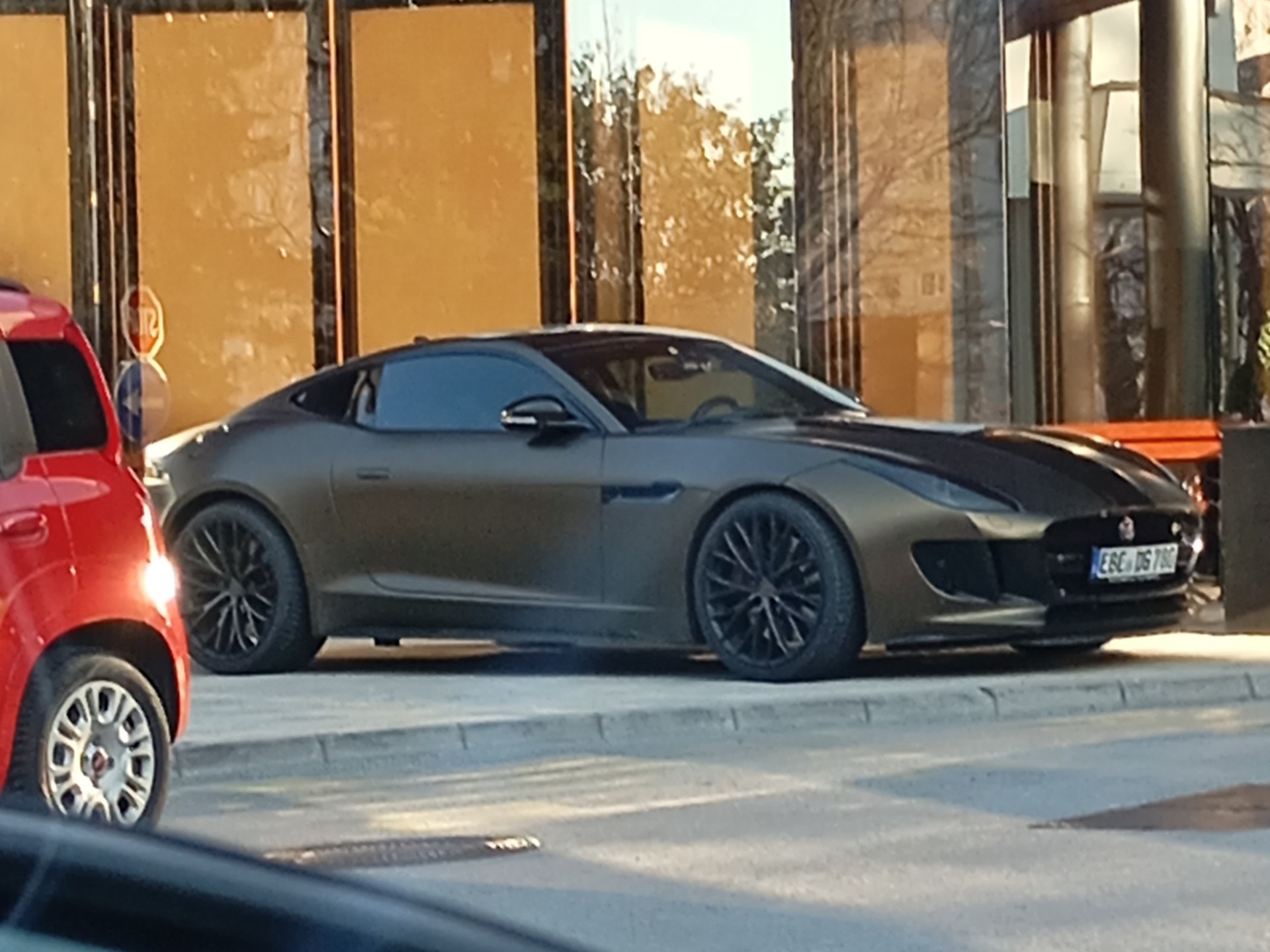 Jaguar F-Type R AWD Coupé