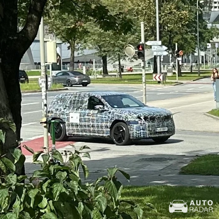 BMW IX3 Mule spotted in München