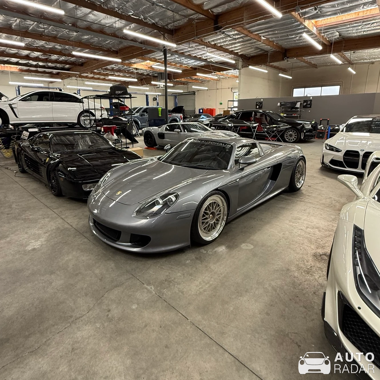 Porsche Carrera GT spotted in Irvine, United States