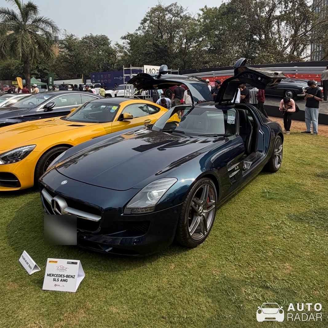 Mercedes-Benz SLS AMG spotted in Mumbai, India