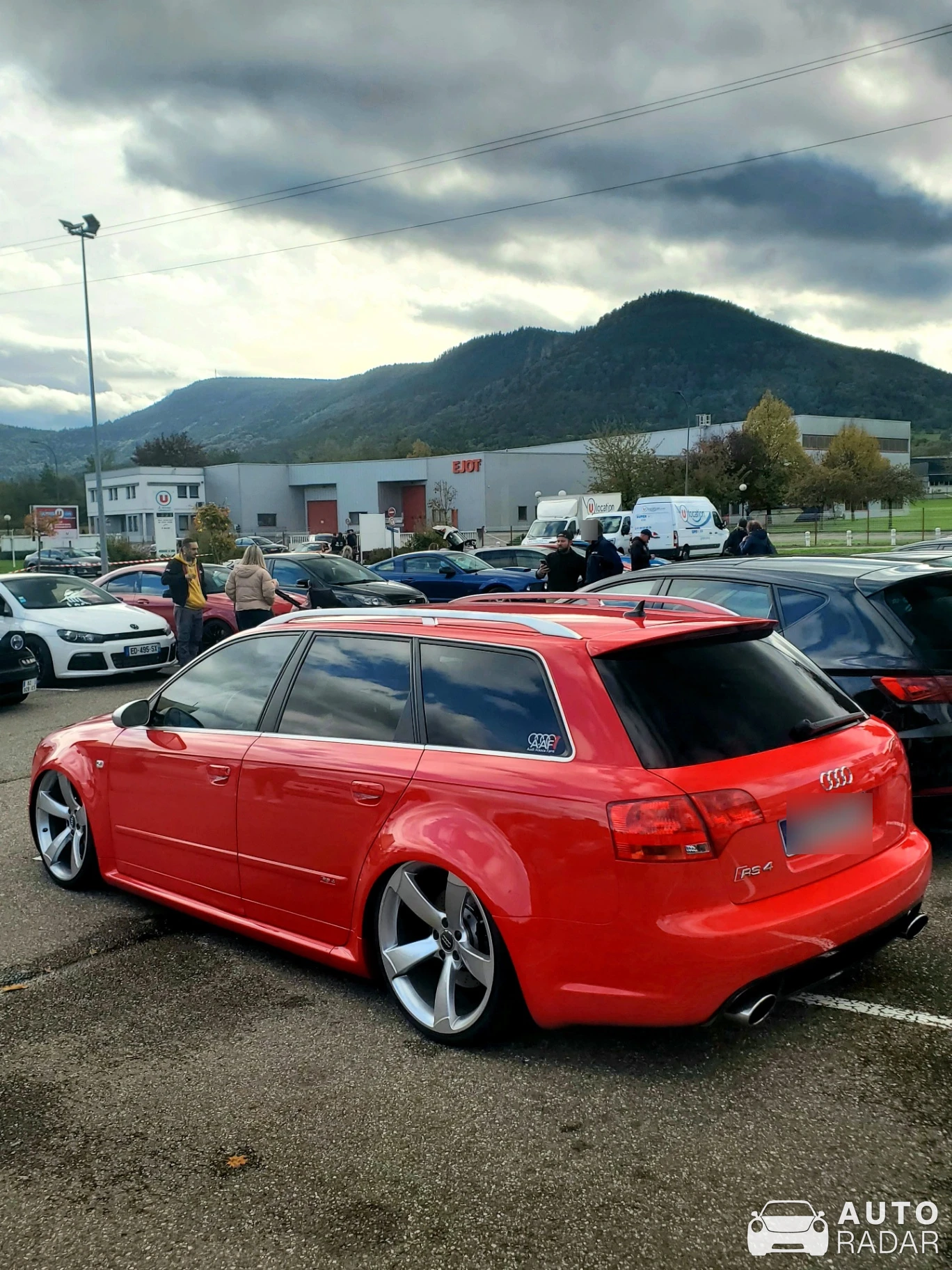 Audi RS4 Avant B7 spotted in Neuve-Église, France