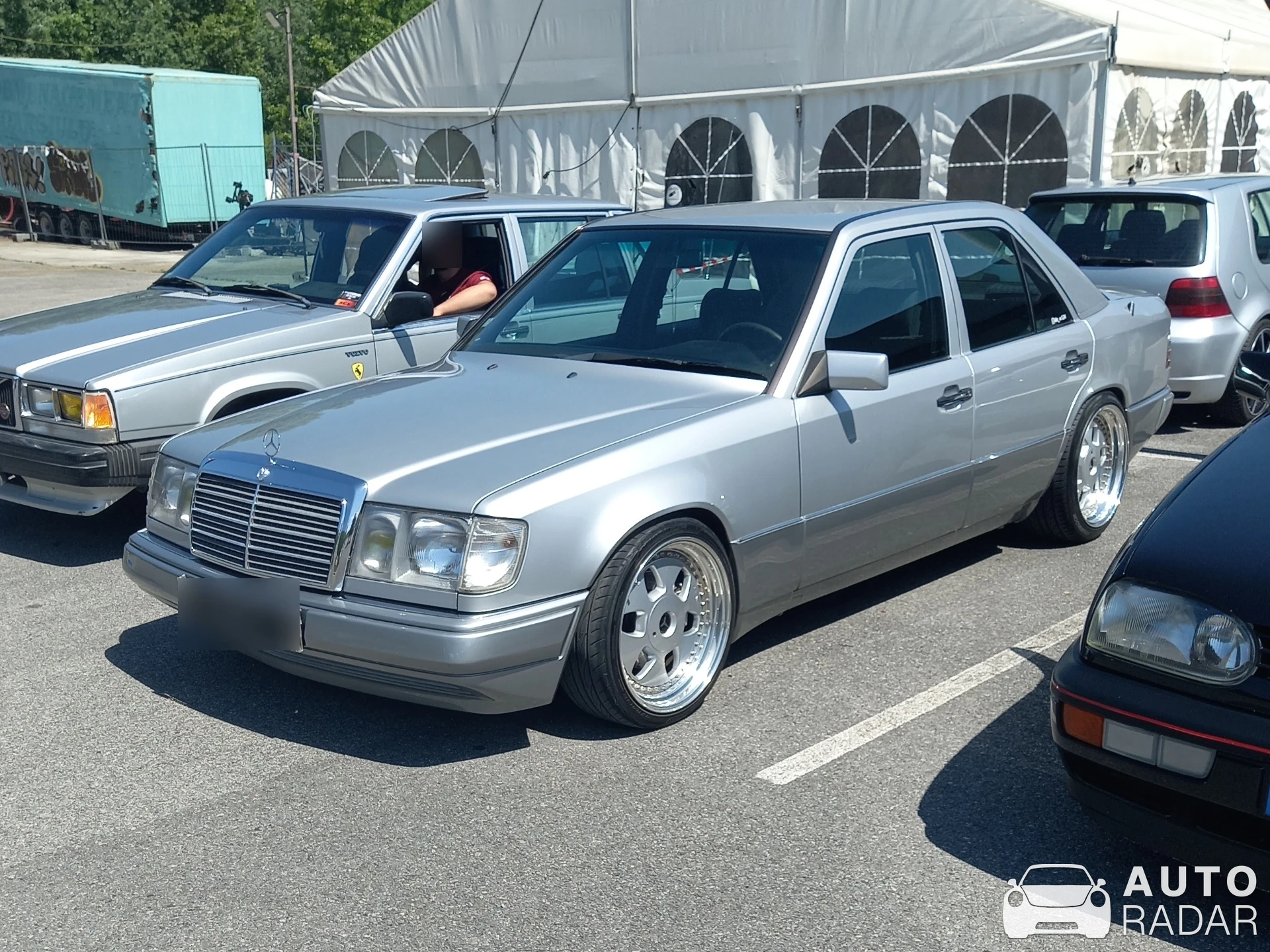 Mercedes-Benz 500E W124 spotted in Sevrier