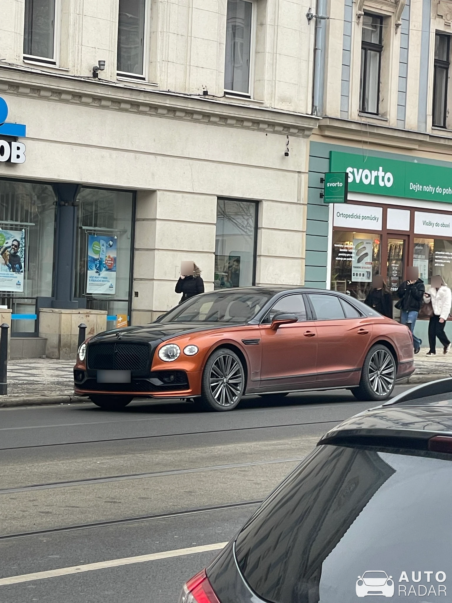 Bentley Flying Spur Hybrid Mulliner spotted in Praha 2