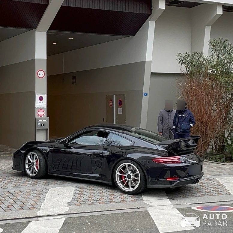 Porsche 991 GT3 MkII spotted in Levallois-Perret, France