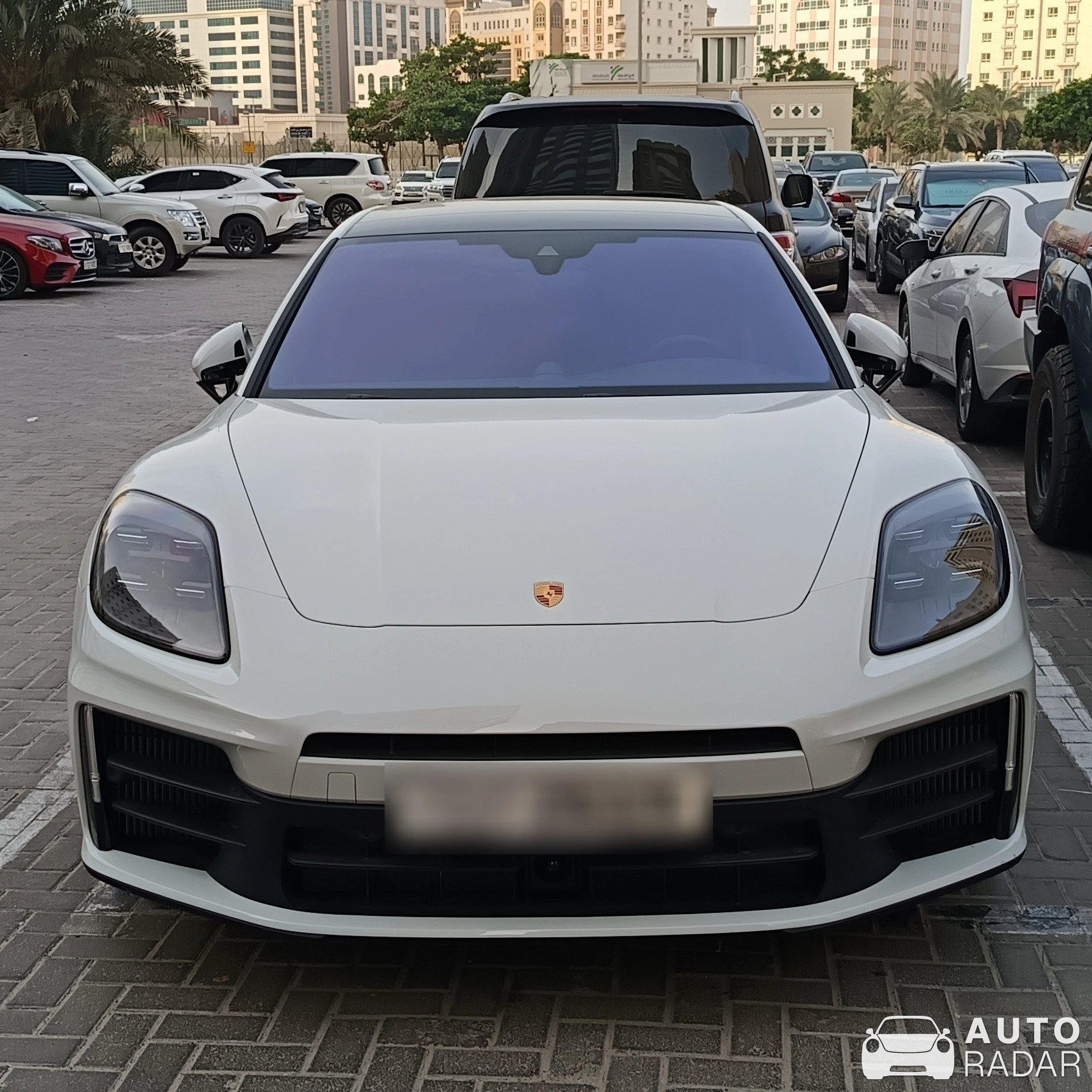 Porsche 992 Carrera S MkI spotted in الشارقة, United Arab Emirates