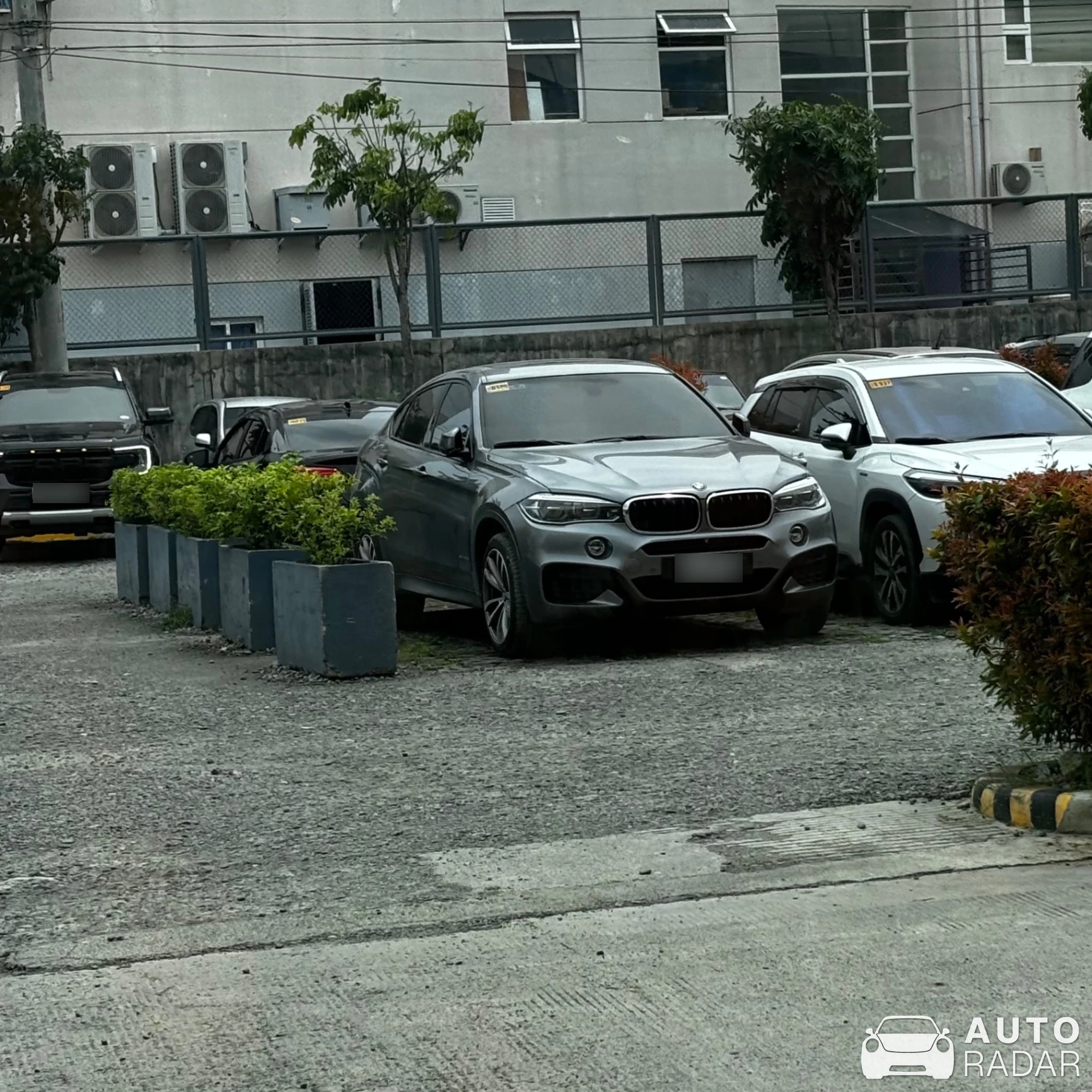 BMW X6 F16 spotted in Cauayan City, Philippines