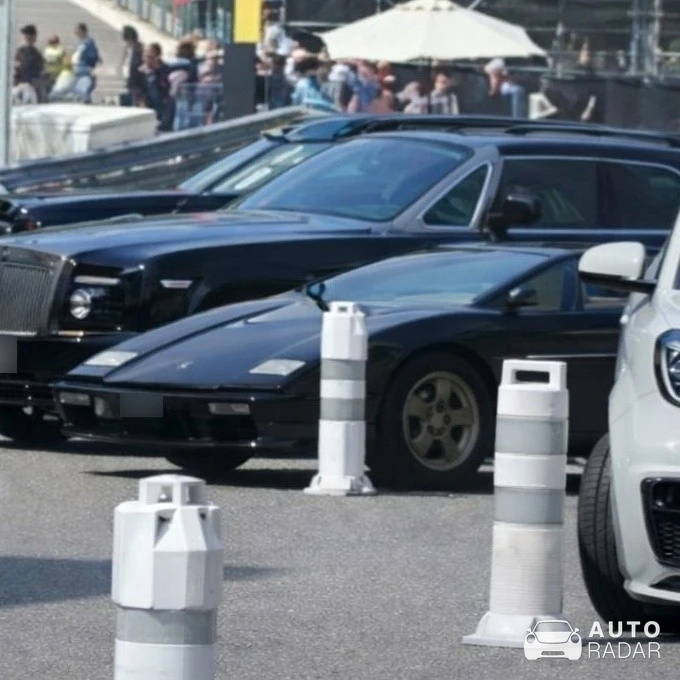 Lamborghini Countach LP400 S spotted in Monaco