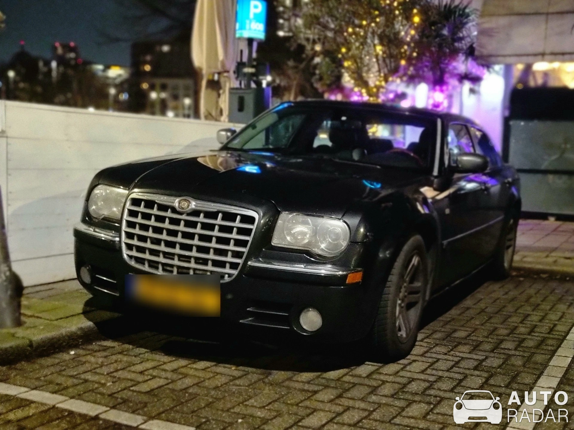 Chrysler 300 spotted in Rotterdam, Netherlands
