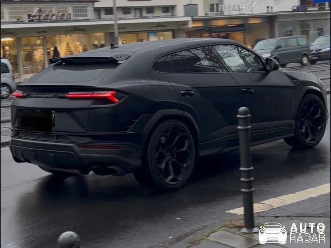 Lamborghini Urus Performante spotted in Córdoba, Argentina
