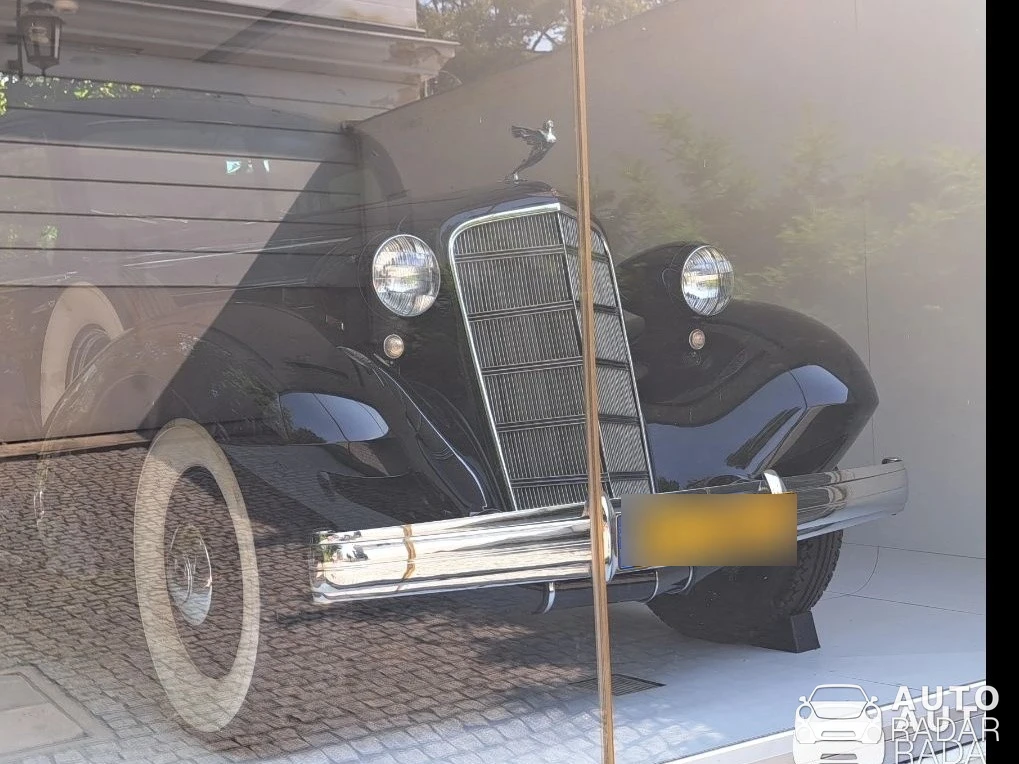 Cadillac Fleetwood Series 75 Sedan spotted in Warszawa