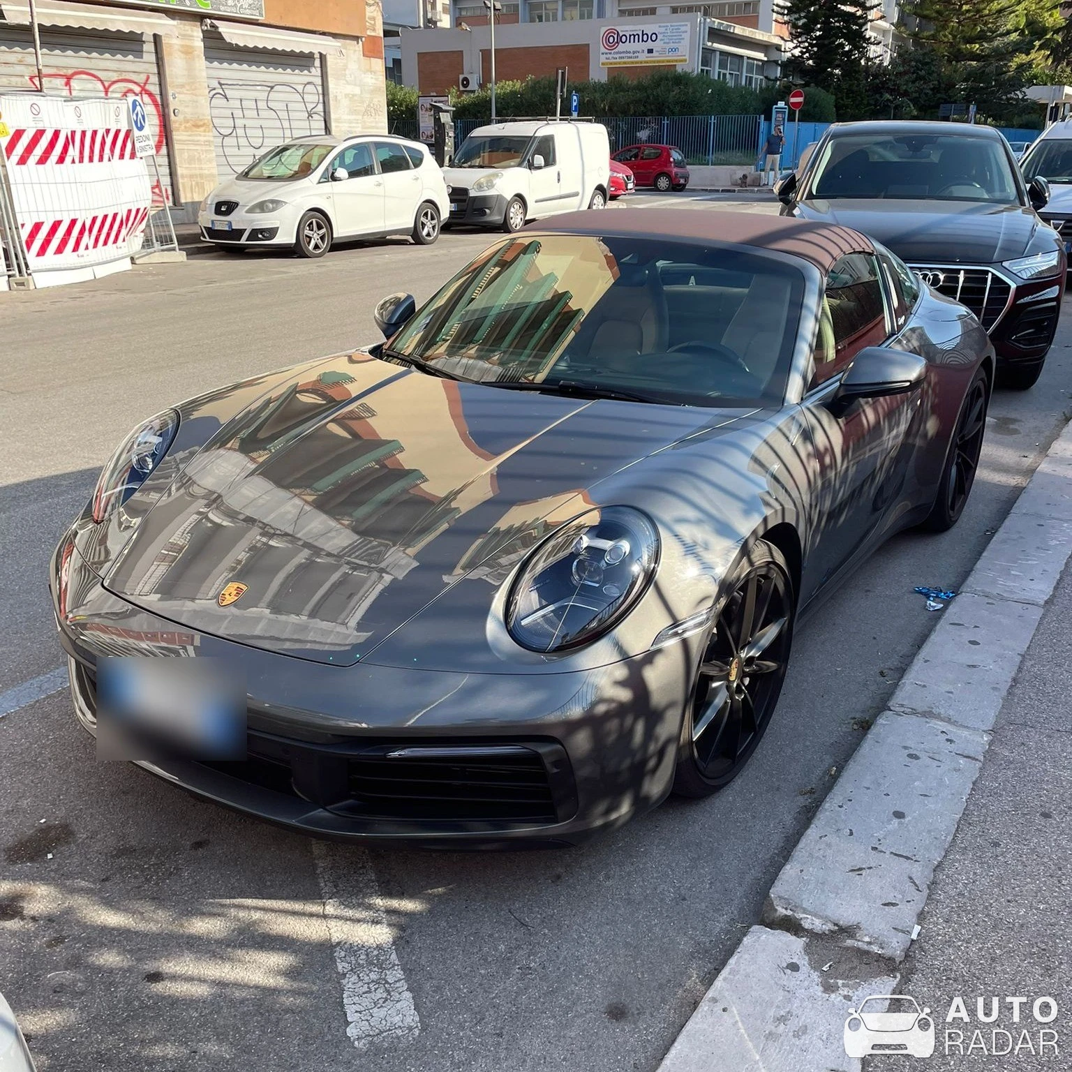 Porsche 992 Targa 4 MkI spotted in Bari, Italy