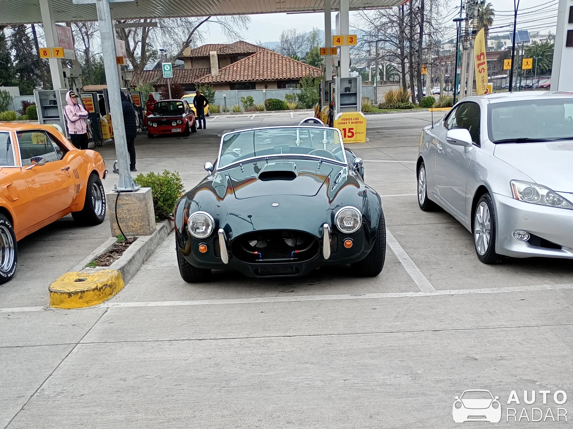 Shelby Cobra 427 spotted in Lo Barnechea, Chile