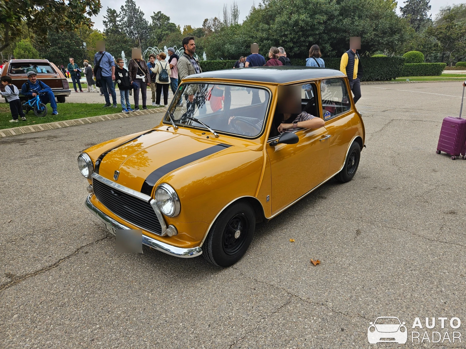 Mini Cooper spotted in Zaragoza, Spain