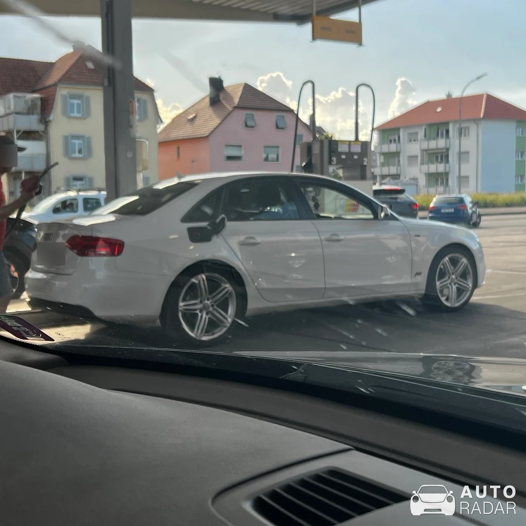 Audi S4 Sedan B8 spotted in Singen (Hohentwiel)