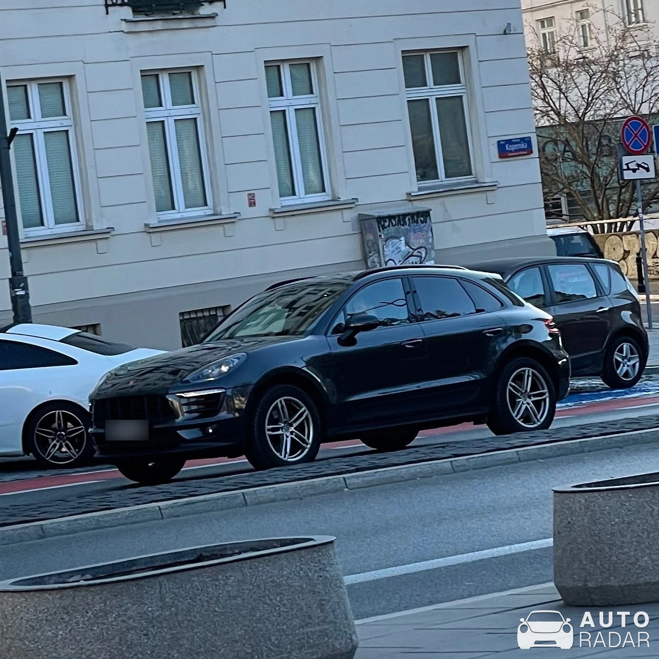 Porsche Macan spotted in Warszawa, Poland