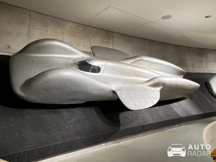 Mercedes-Benz T80 spotted in Stuttgart, Allemagne