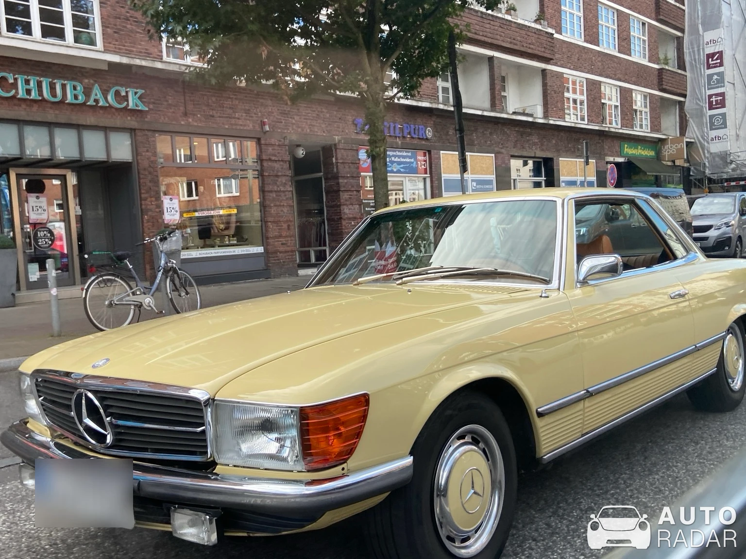 Mercedes-Benz 450 SL R107 spotted in Hamburg