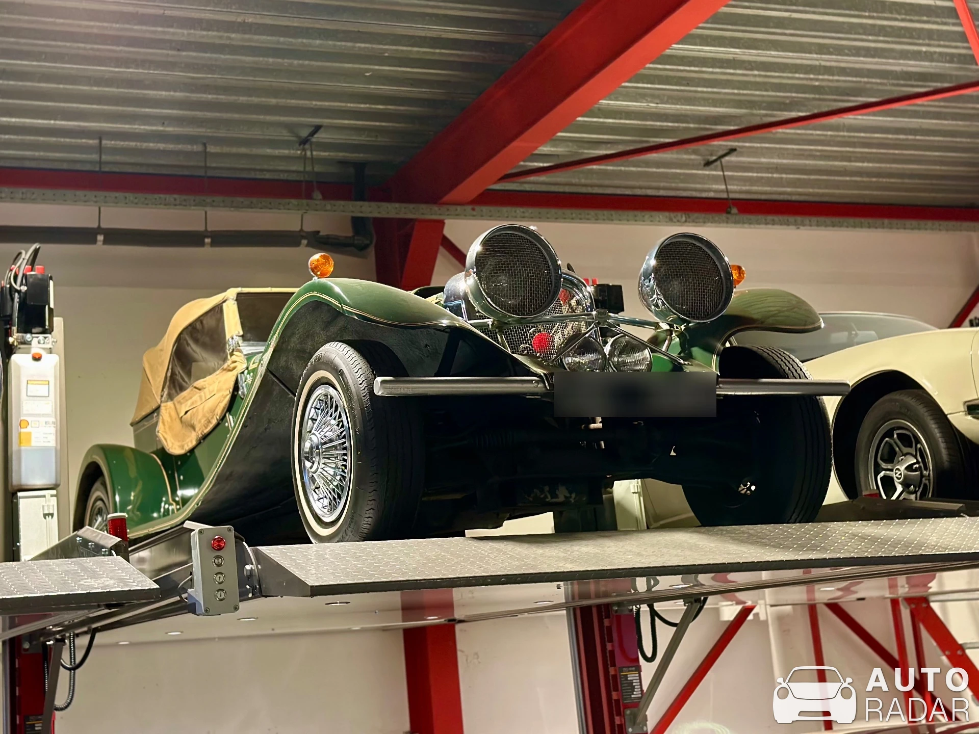 Jaguar SS 100 spotted in Schiedam