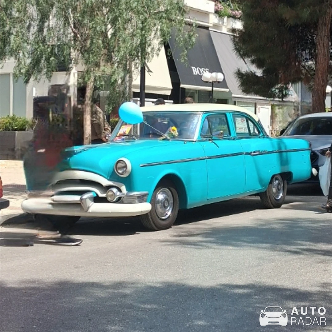 Packard Clipper spotted in Glyfada