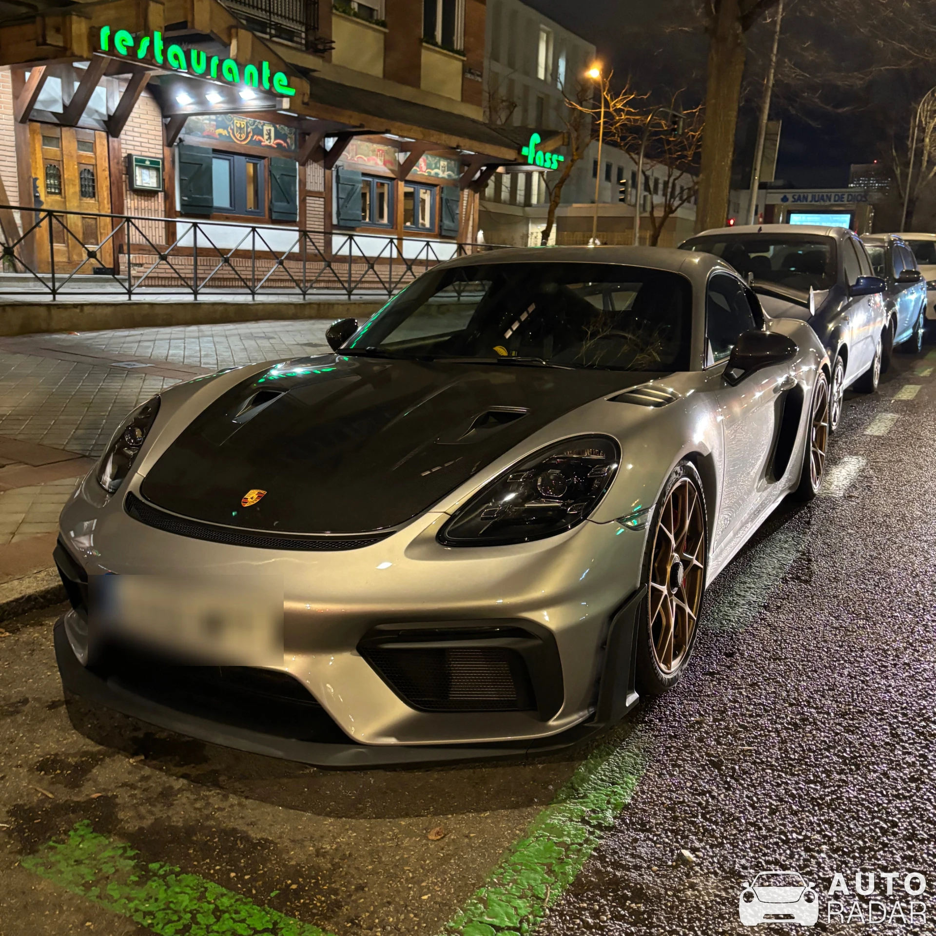 Porsche 718 Cayman GT4 RS spotted in Madrid, Spain