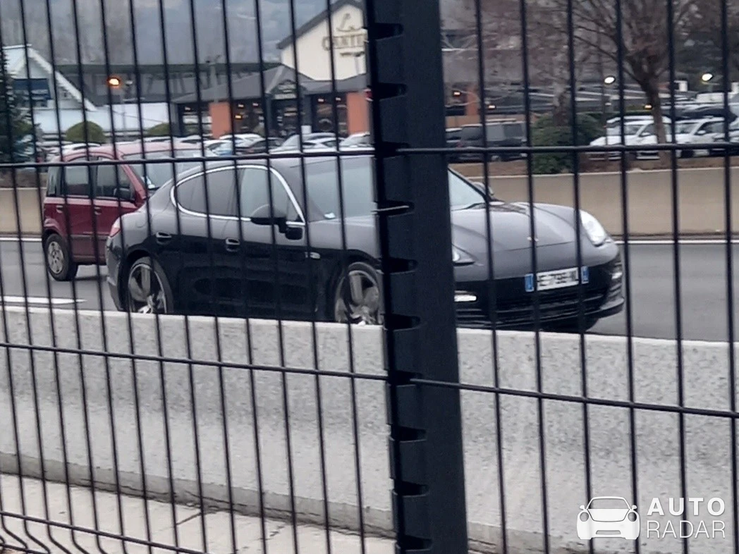 Porsche 970 Panamera S spotted in Epagny Metz-Tessy, France