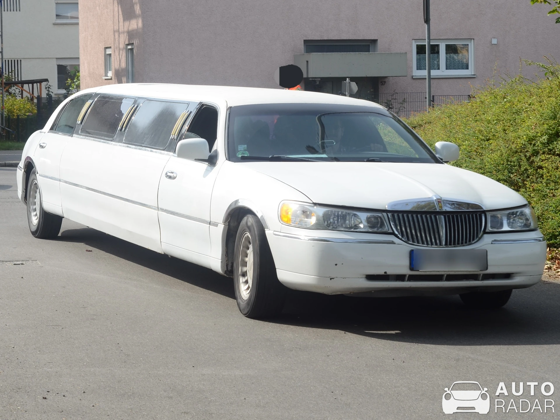Lincoln Town Car spotted in Weingarten, Deutschland