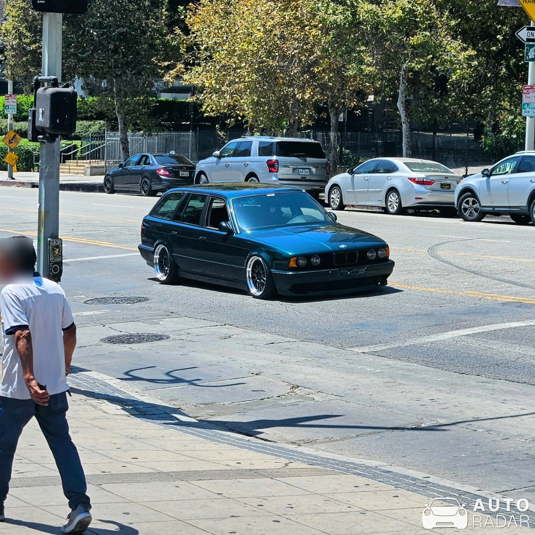 BMW 5 Series E34 Touring spotted in Los Angeles
