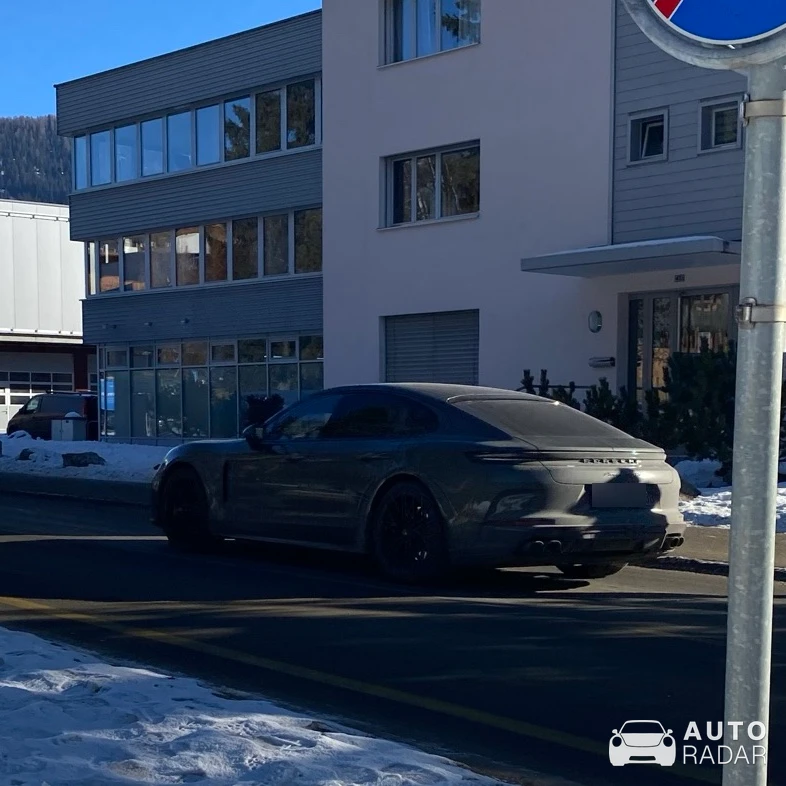 Porsche 972 Panamera 4 spotted in Frankfurt am Main