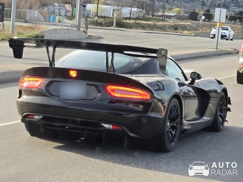 Dodge Viper ACR spotted in Penticton